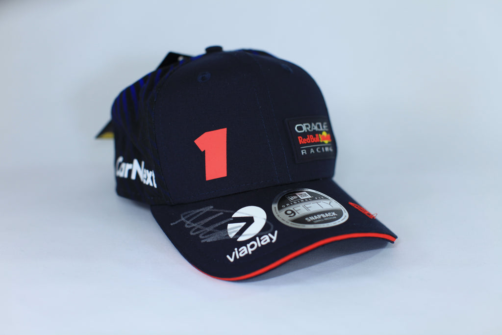 Max Verstappen Red Bull Racing Formula 1 2022 signed cap