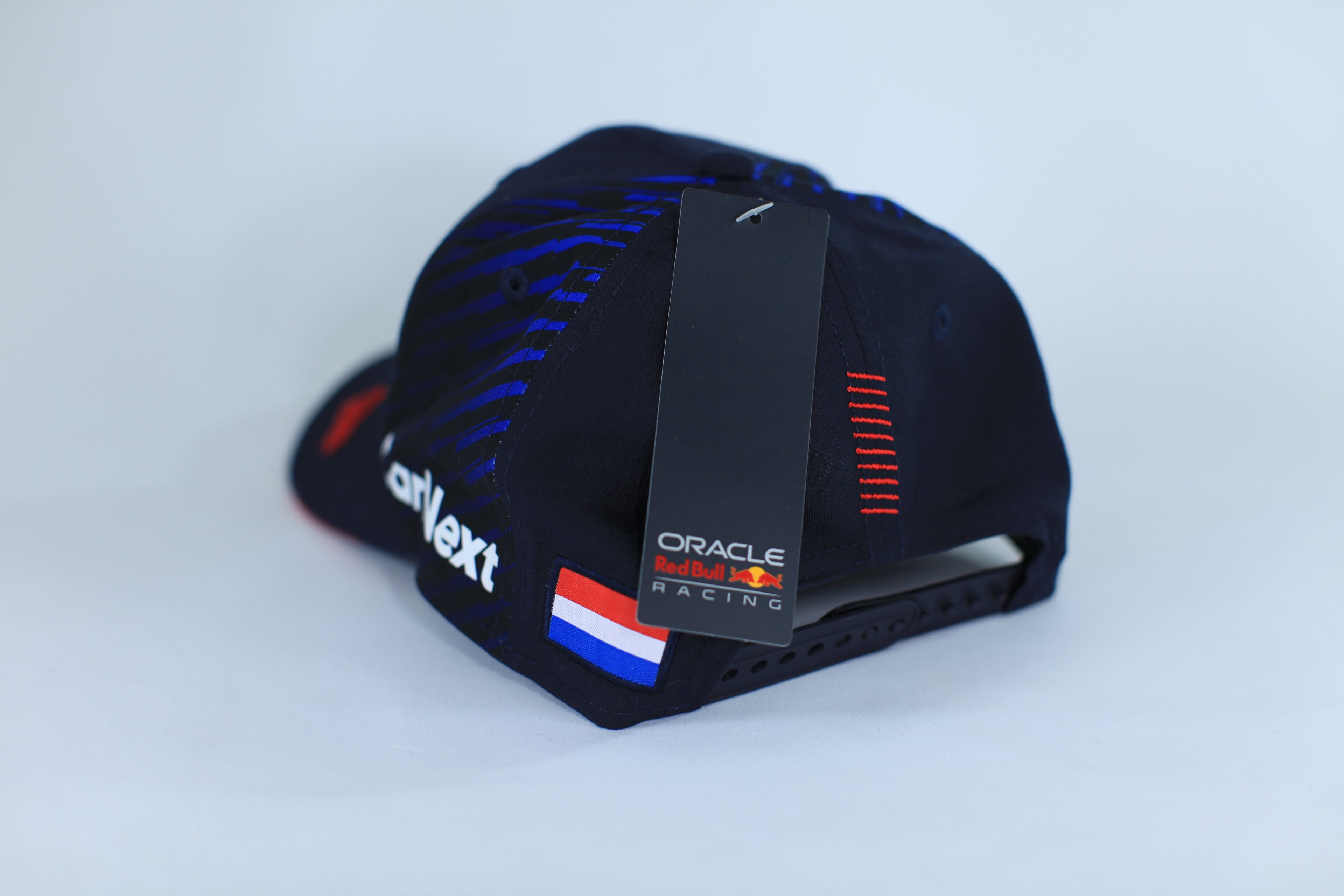 Max Verstappen Red Bull Racing Formula 1 2022 signed cap