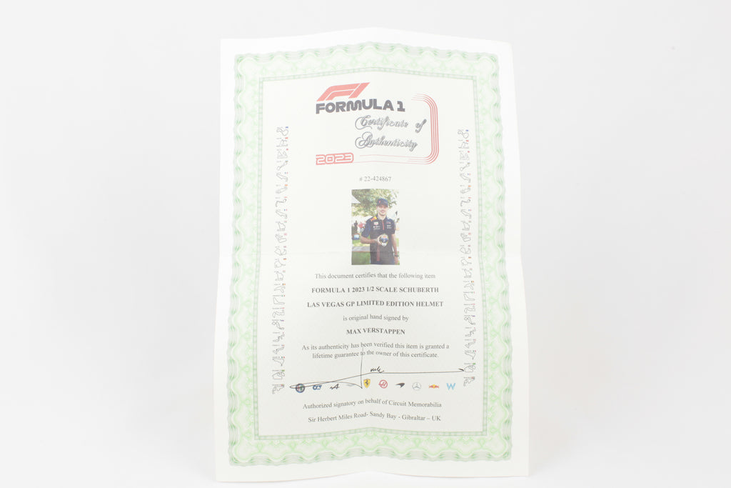 Certificat officiel Formula 1 authenticité signature Max Verstappen casque Las Vegas 2023